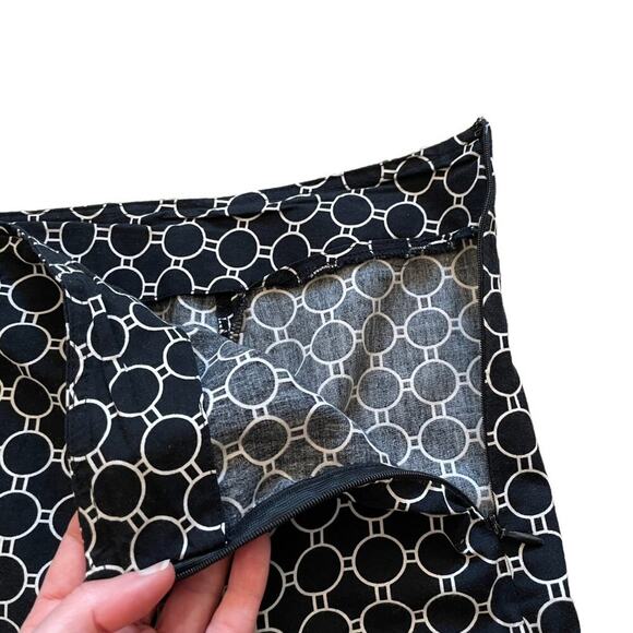 Cotton Black & White Geometric / Circle Print A-Line, Flare, Full Skirt, Size 18 - Picture 3 of 10